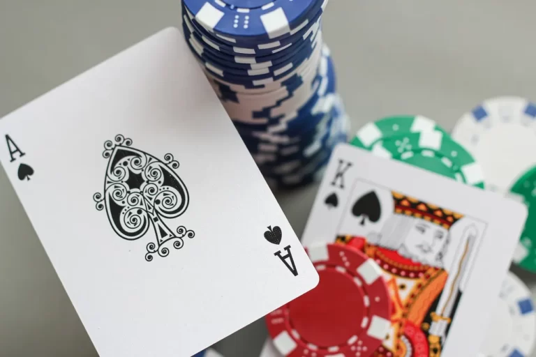 Règles du poker texas Hold’em : Tout ce qu’il faut savoir pour devenir un pro